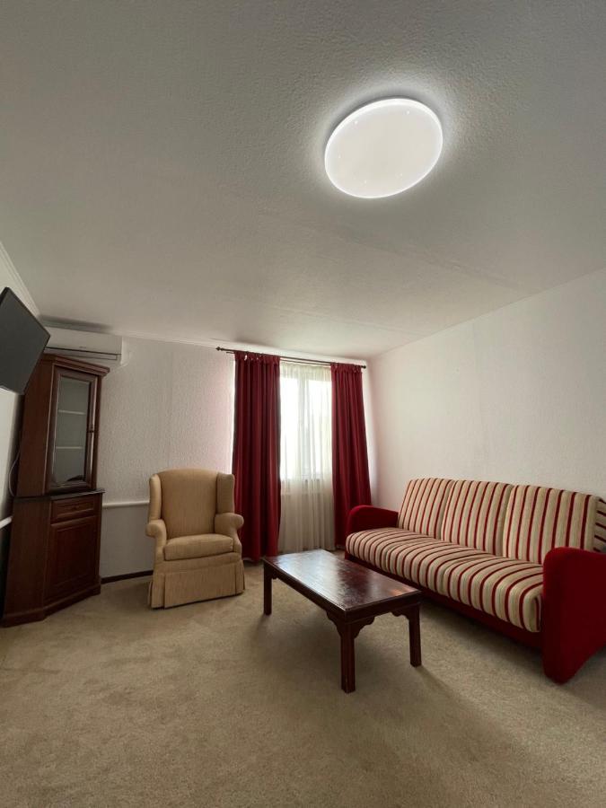 Apartments With Kitchen And Garden Kiev Exterior foto
